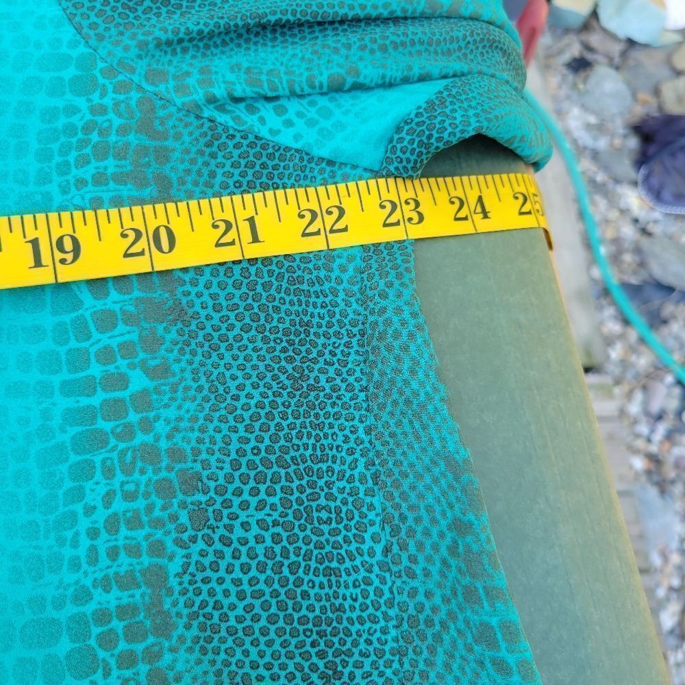 Snake Print Blouse‎ - Picture 11 of 13